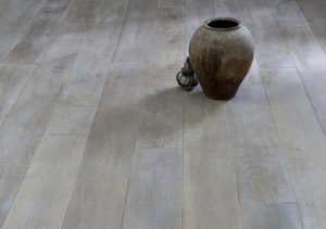 parquet grigio chiaro